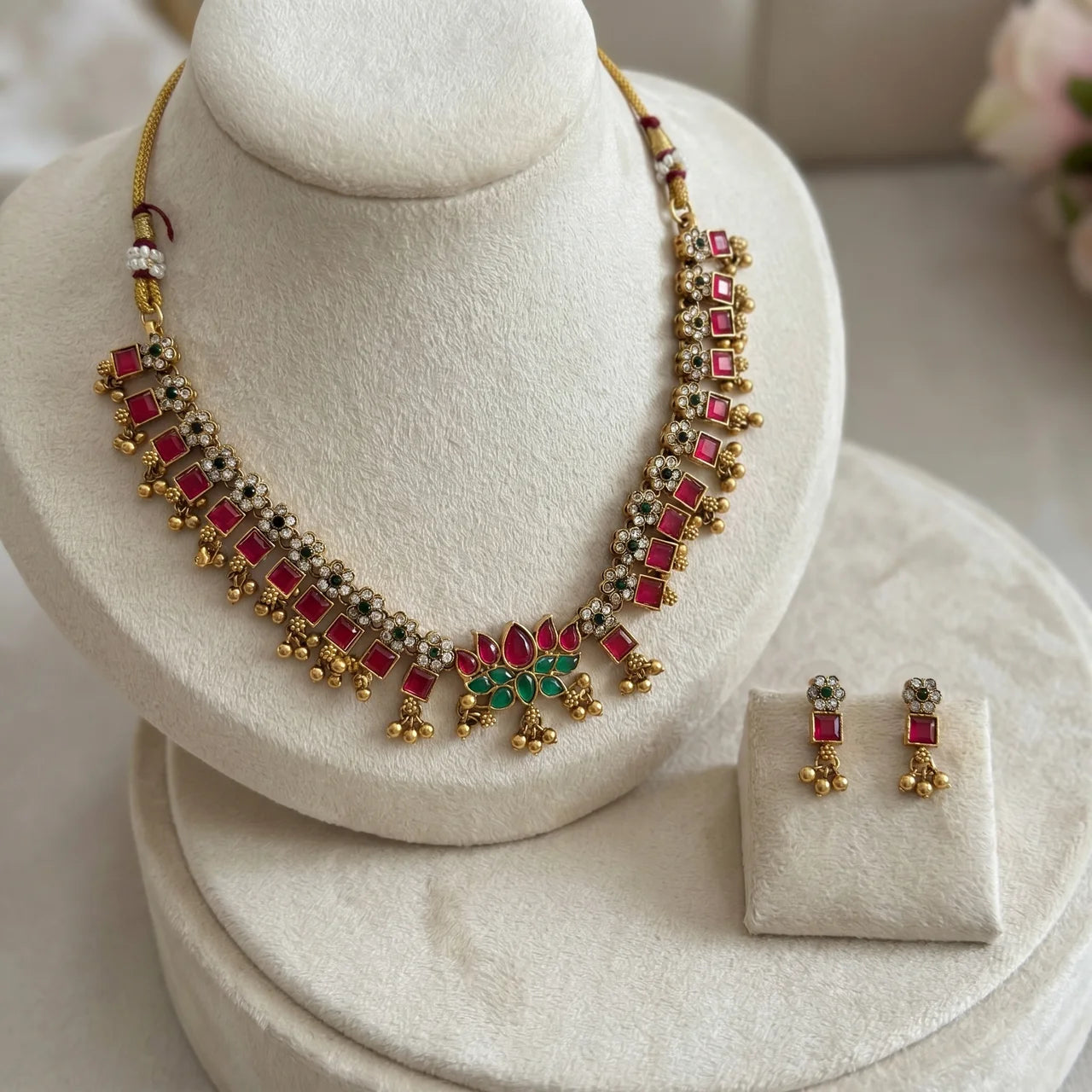 Lotus Bloom Necklace Set