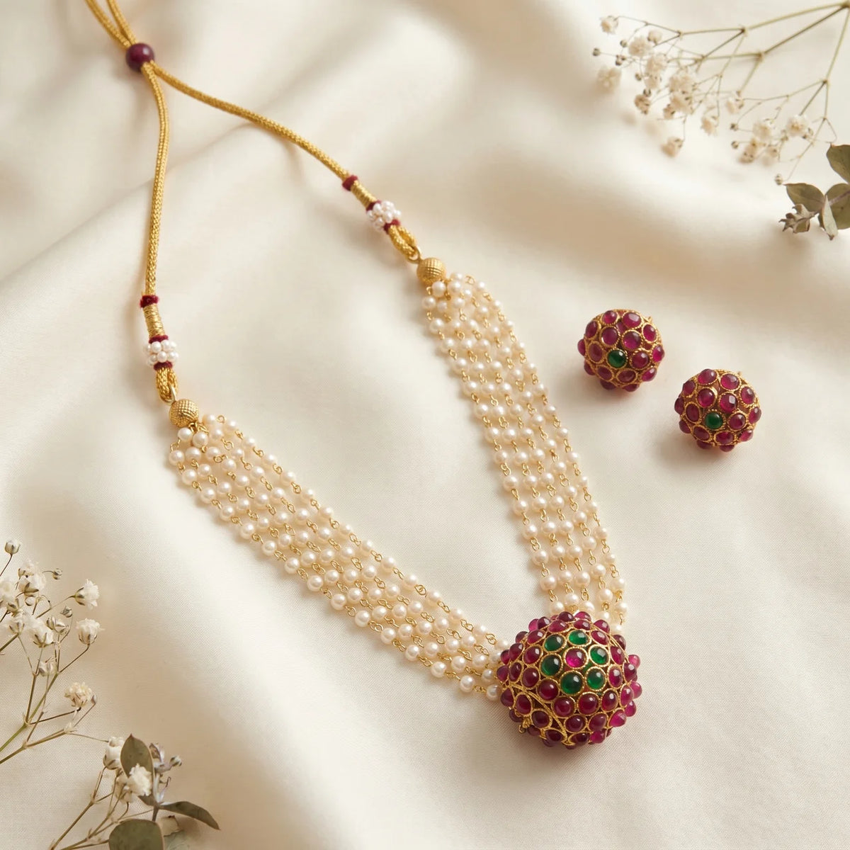 Royal Kemp Pearl Haram Set