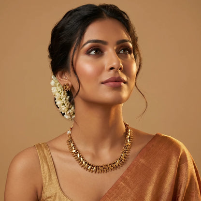 Traditional Leaf Charm Necklace Set